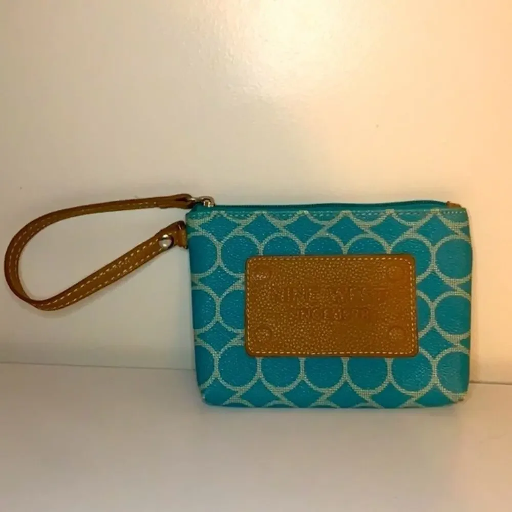 Nine West Wristlet Wallet Blue and White Pattern